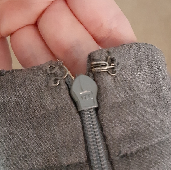 New York & Company Gray Pencil Skirt - Picture 4 of 6